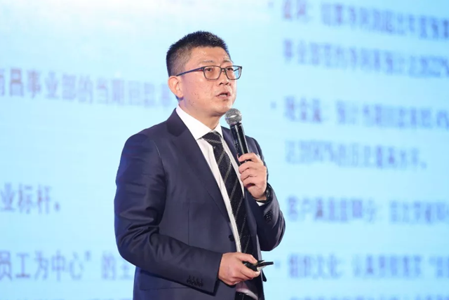 2018永信贵宾会地产筑梦，，，，，，再出发！永信贵宾会迎新年会盛放纵行
